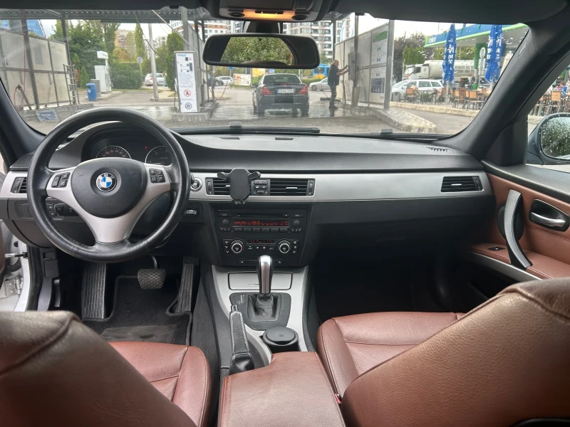 BMW 320, снимка 8 - Автомобили и джипове - 52597691