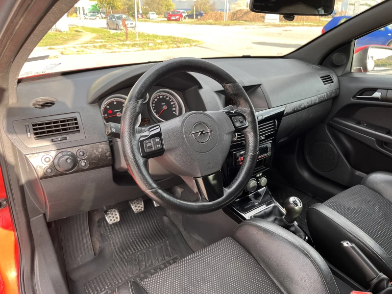 Opel Astra GTC, снимка 2 - Автомобили и джипове - 52450069