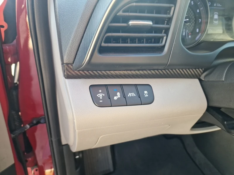 Hyundai Elantra, снимка 6 - Автомобили и джипове - 52473283