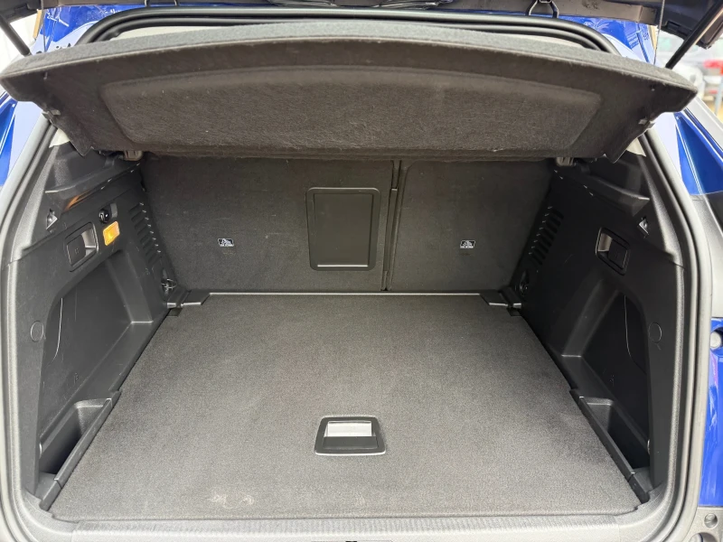 Peugeot 3008 1.5. BlueHDI 130ps. СОБСТВЕН ЛИЗИНГ / БАРТЕР, снимка 14 - Автомобили и джипове - 52478988