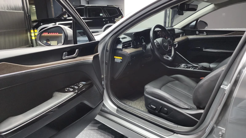 Kia K5 2.0 NOBLESSE, снимка 10 - Автомобили и джипове - 52559437