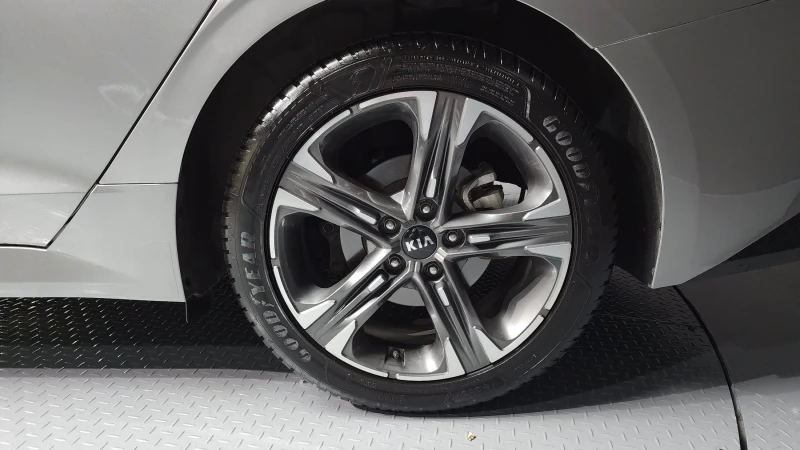 Kia K5 2.0 NOBLESSE, снимка 5 - Автомобили и джипове - 52559437