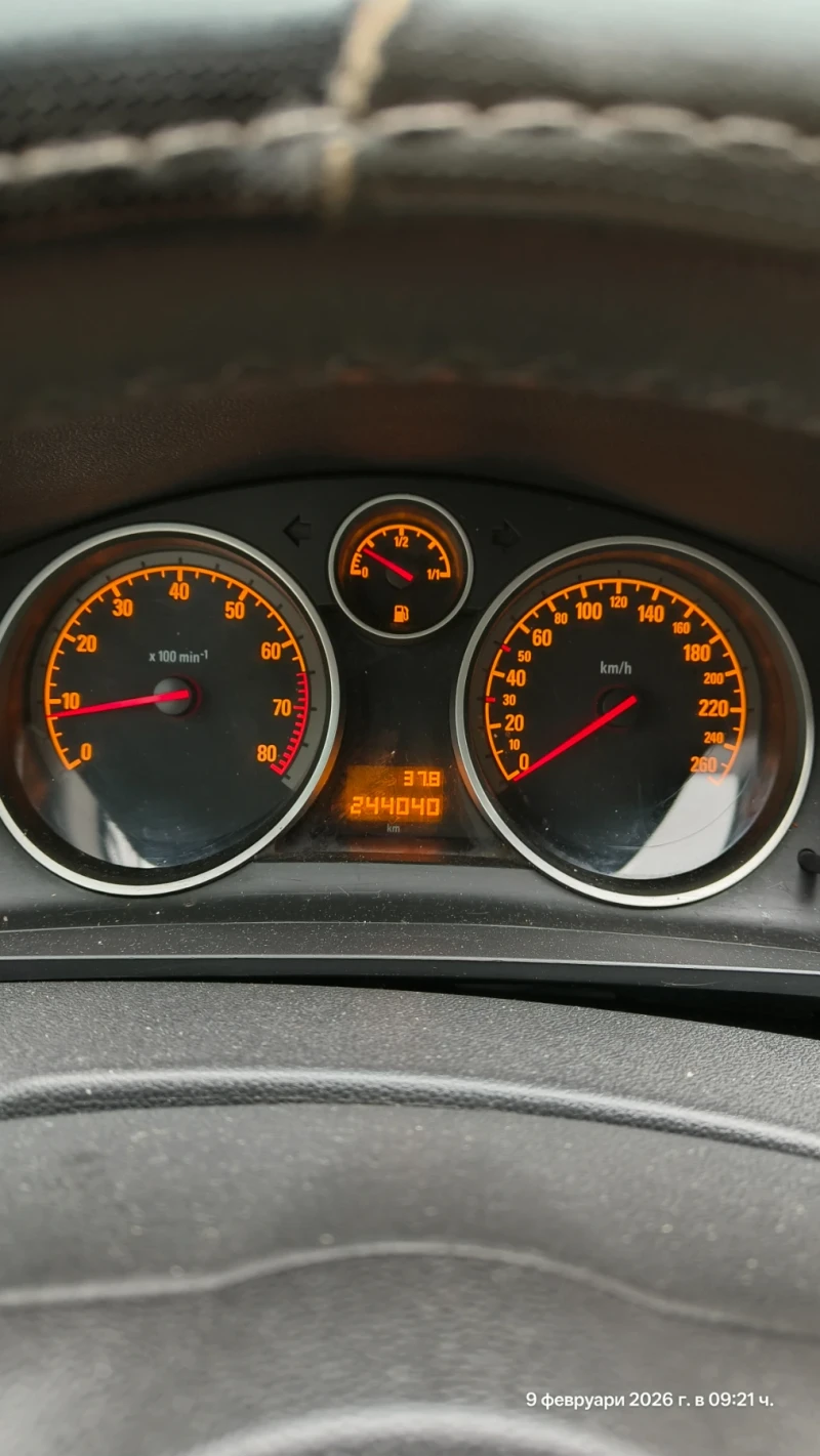 Opel Zafira, снимка 10 - Автомобили и джипове - 53417398