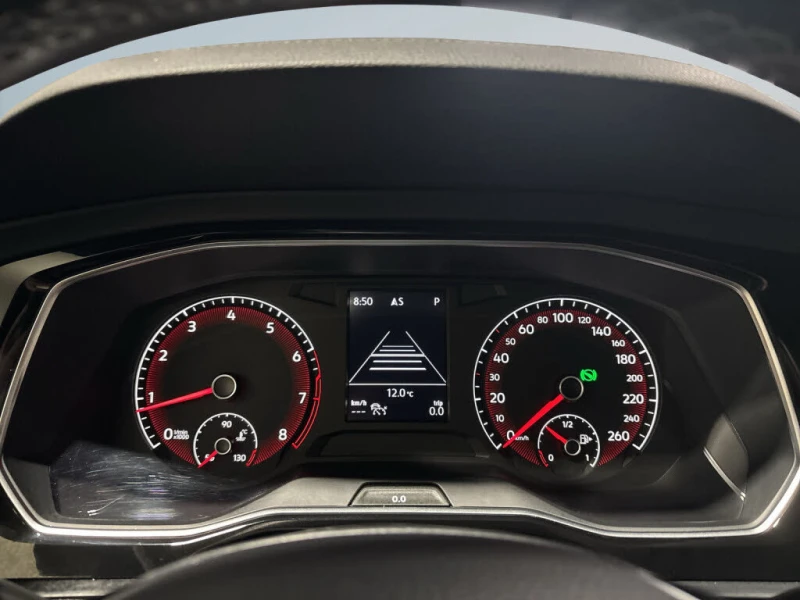 VW Jetta Highline FWD* АвтоКредит* (Цена до БГ) , снимка 7 - Автомобили и джипове - 53448289