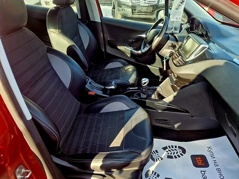 Peugeot 2008 1.6 HDI 92hp GT, снимка 7 - Автомобили и джипове - 53090727