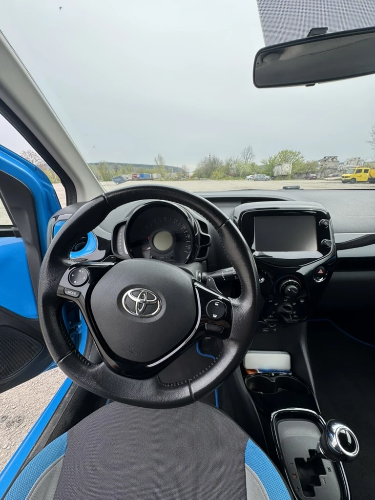 Toyota Aygo, снимка 8 - Автомобили и джипове - 54219802