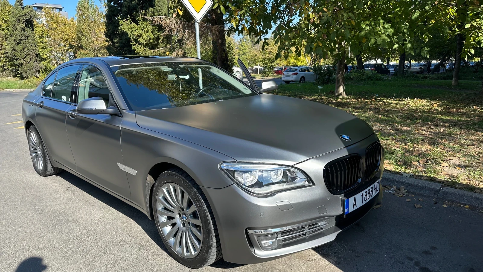 BMW 740 Лизинг, X-drive, LED, Distronic, HUD - изображение 6