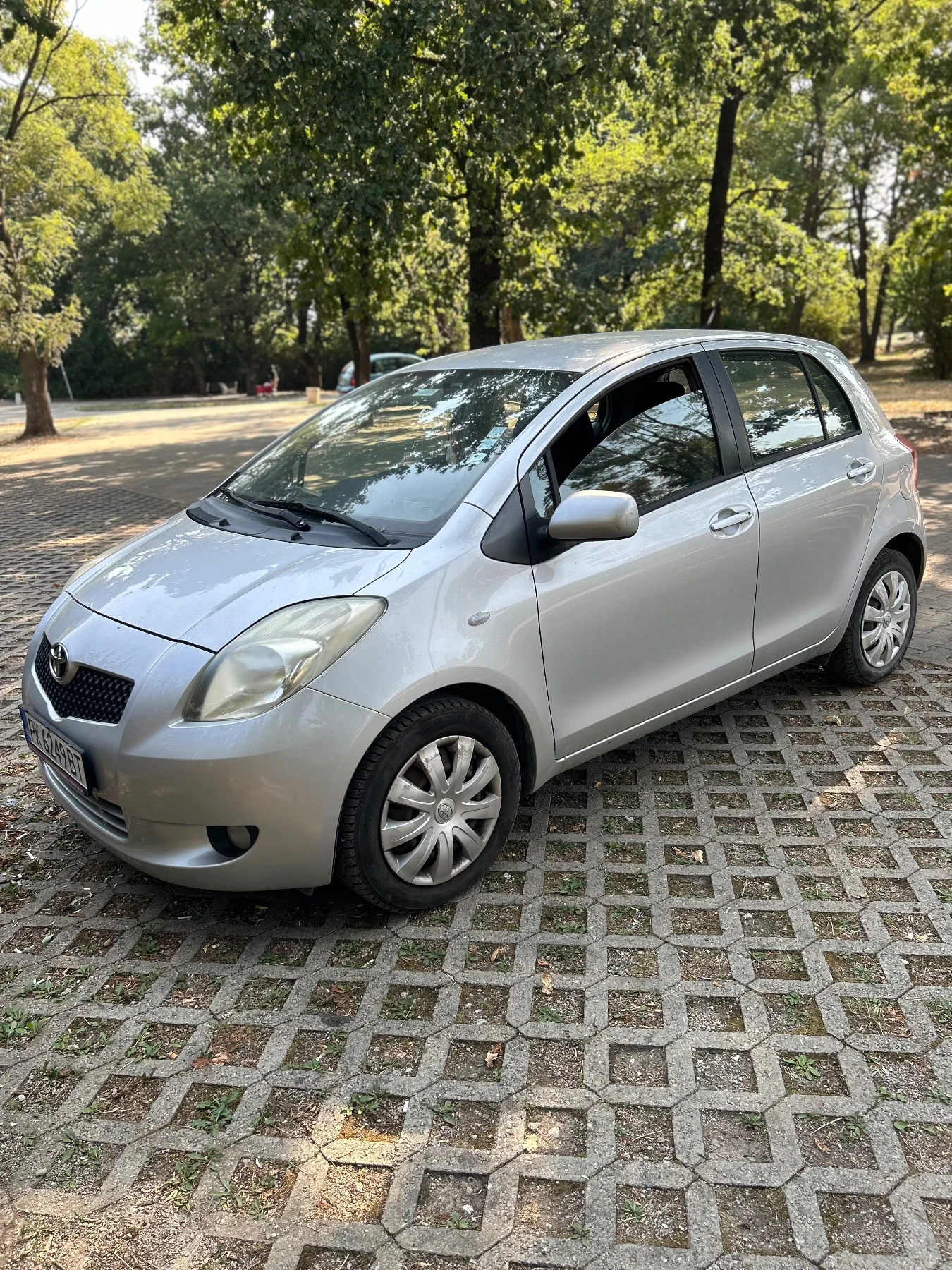 Toyota Yaris  - изображение 2