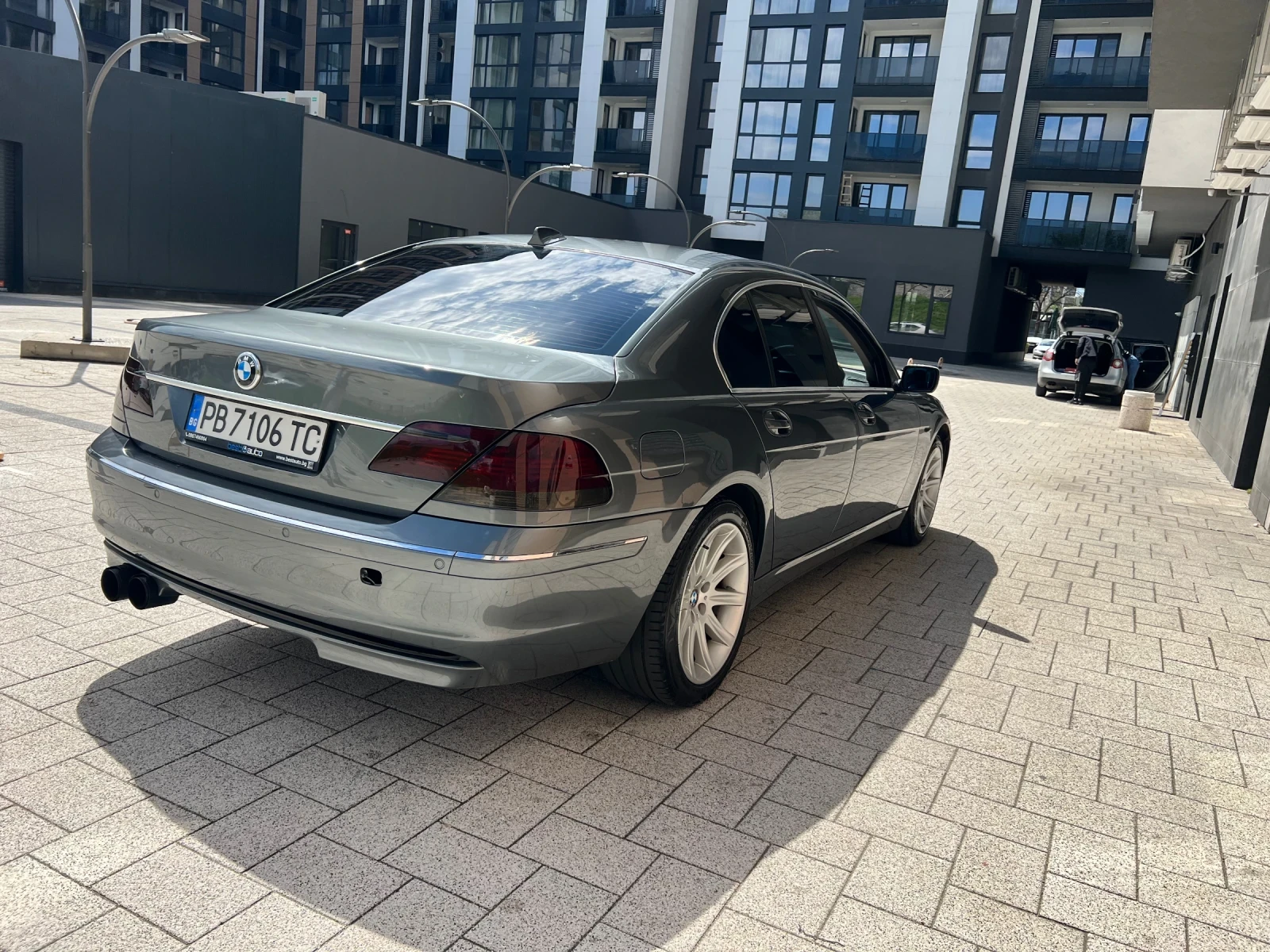 BMW 730  - изображение 6