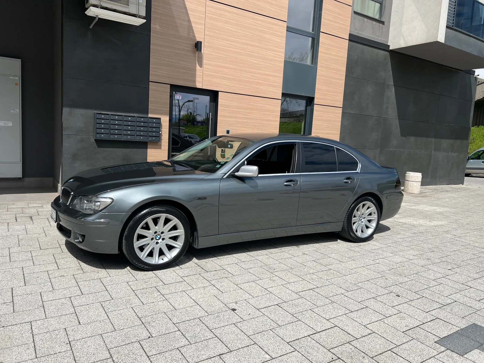 BMW 730  - изображение 3