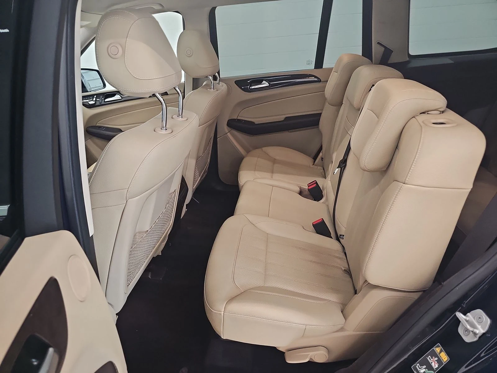 Mercedes-Benz GLS 450  - изображение 8