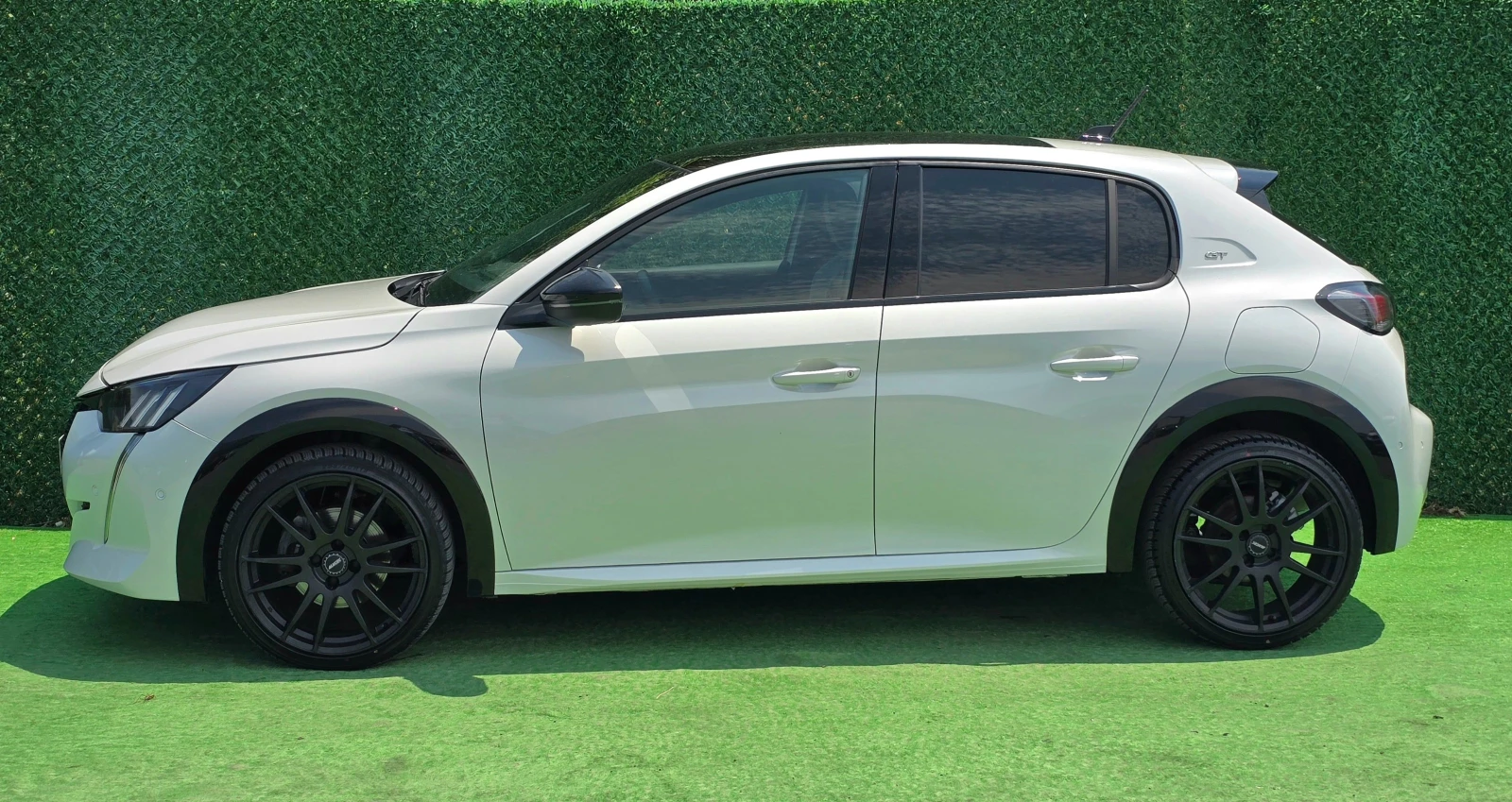 Peugeot 208 131кс* 3D* GT Line* 8EAT* FULL* 40000км*  - изображение 6