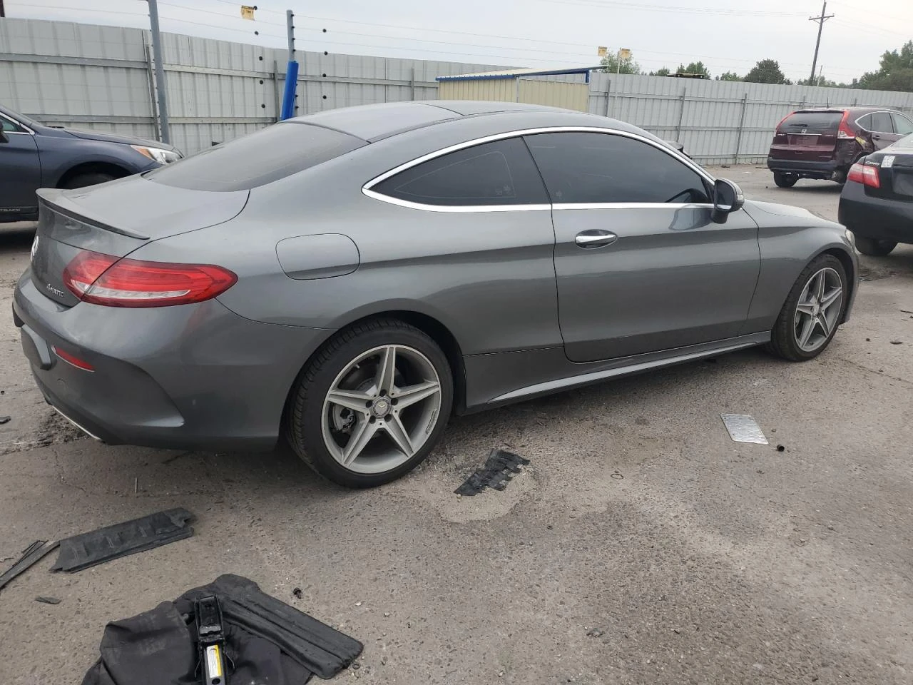 Mercedes-Benz C 300 4MATIC * AMG PACK* * КЛИП НА ДВИГАТЕЛ* * ЛИЗИНГ*  - изображение 4