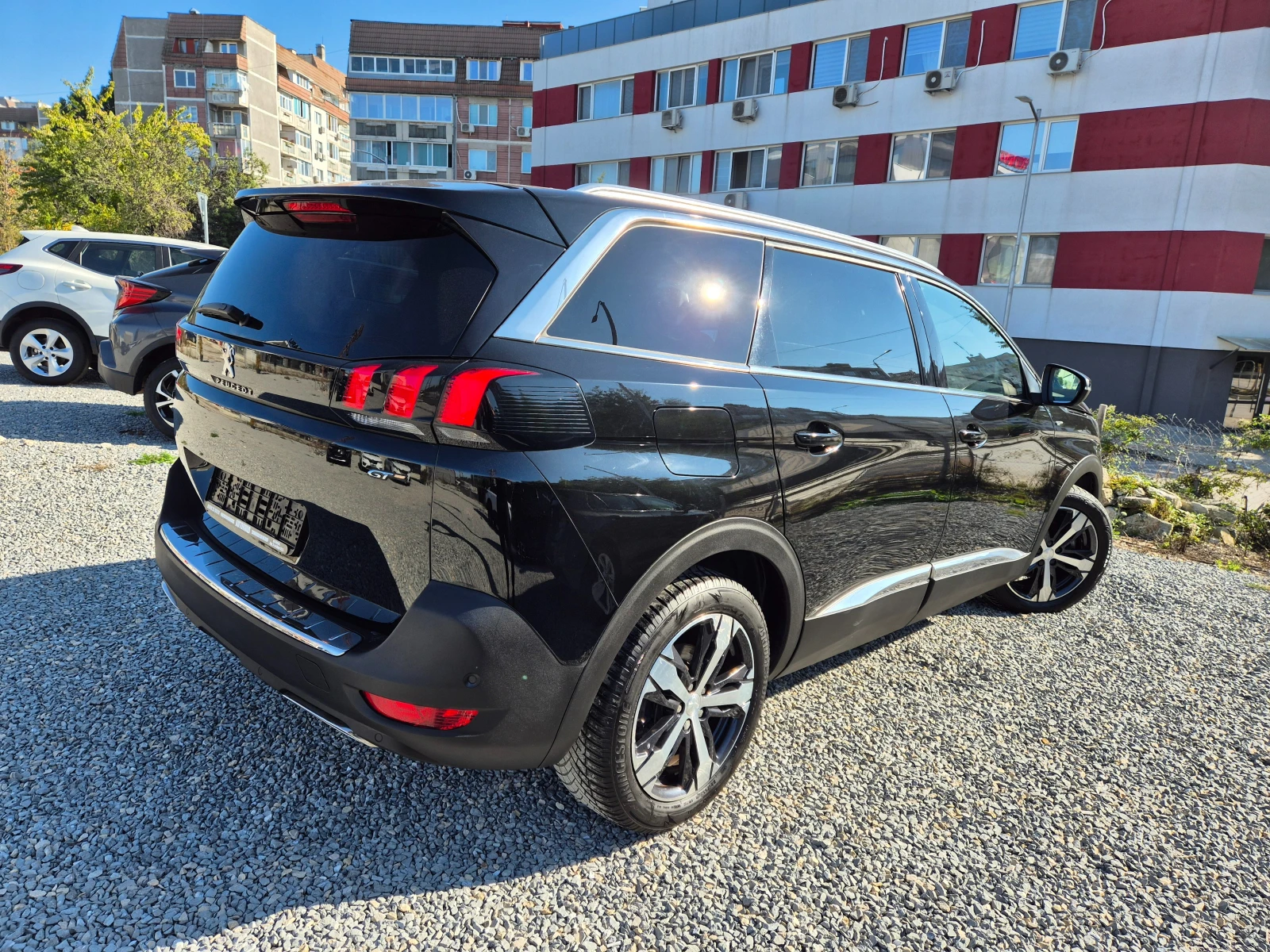 Peugeot 5008 2.0 HDI-GT-7 MESTA-PANORAMA-MASAJ - изображение 2