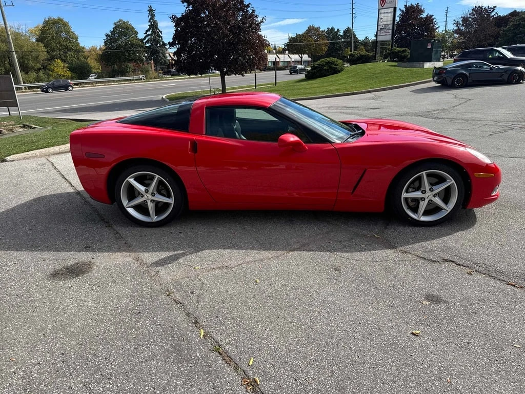Chevrolet Corvette * 2dr Cpe w/1LT * CARFAX * БЕЗ ПЪРВОНАЧАЛНА ВНОСКА - изображение 3
