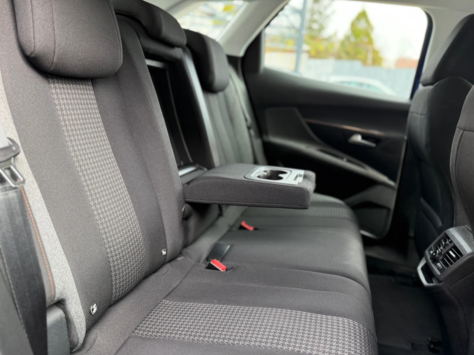 Peugeot 3008 1.5. BlueHDI 130ps. СОБСТВЕН ЛИЗИНГ / БАРТЕР - изображение 10