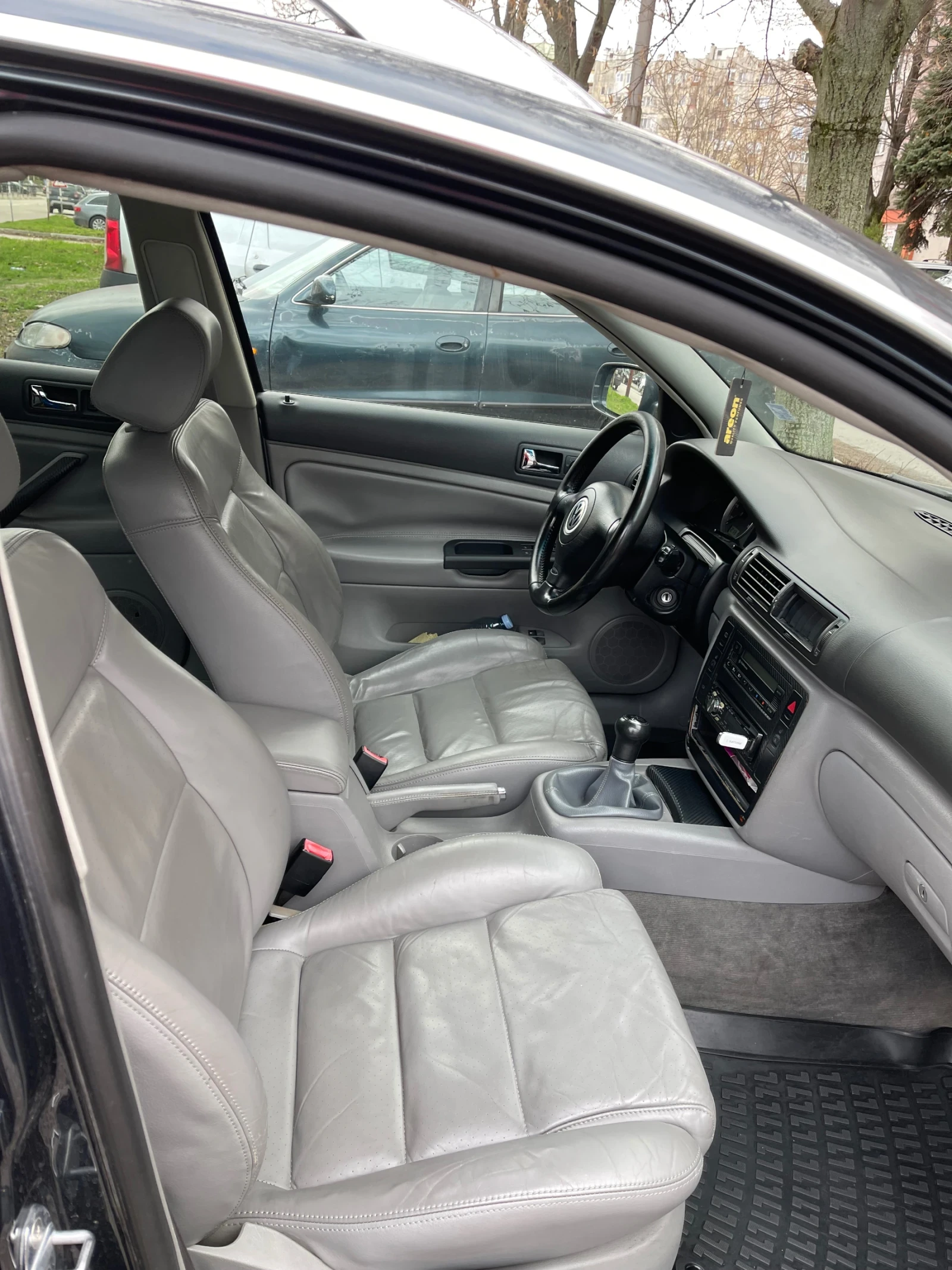 VW Passat 1.9 - изображение 4