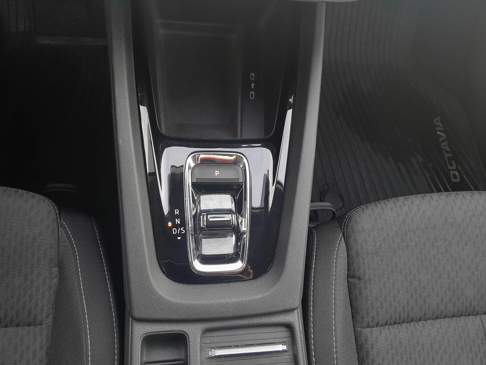 Skoda Octavia 1.5 TSI/7DSG/M-HEV - изображение 10
