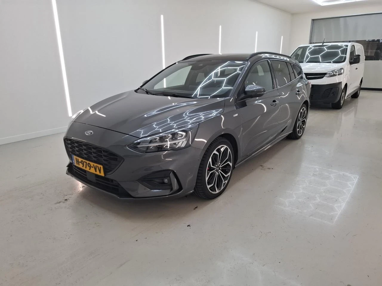 Ford Focus 1.5i - 180 ST LINE | Mobile.bg � ����������� 1
