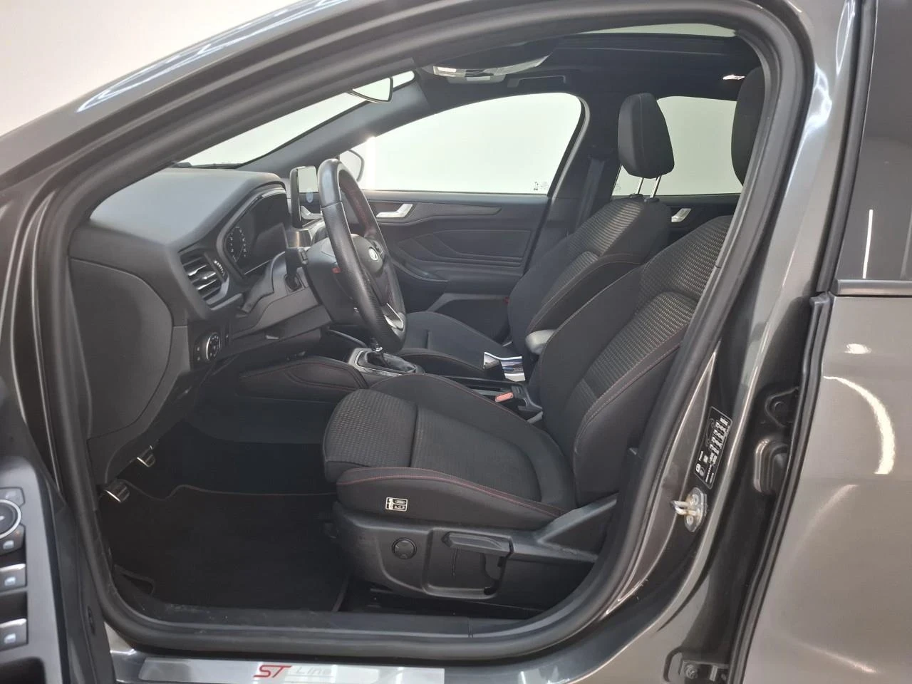 Ford Focus 1.5i - 180 ST LINE | Mobile.bg � ����������� 6