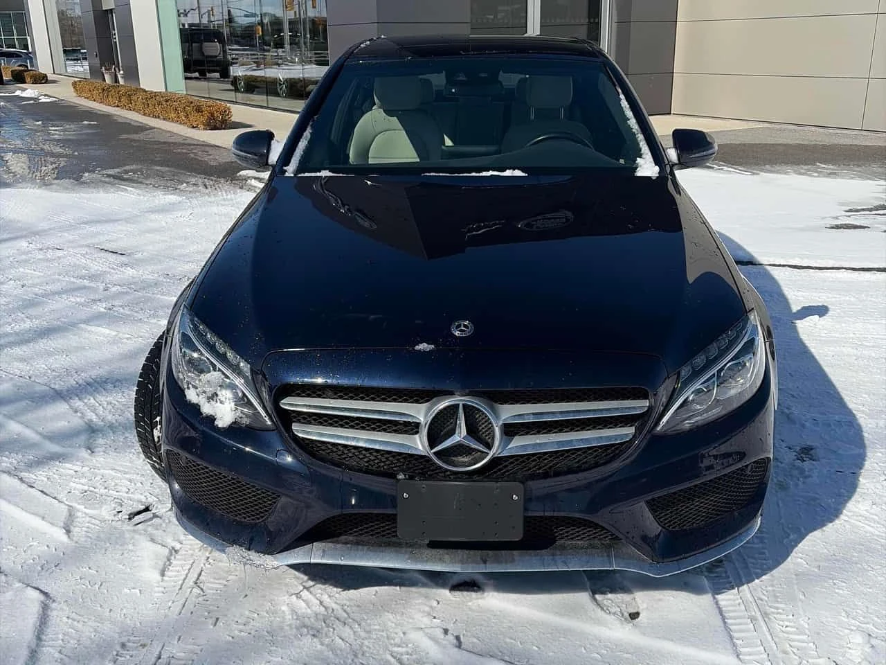 Mercedes-Benz C 300 * CARFAX * ЦЕНА ДО БГ, снимка 2 - Автомобили и джипове - 53927901