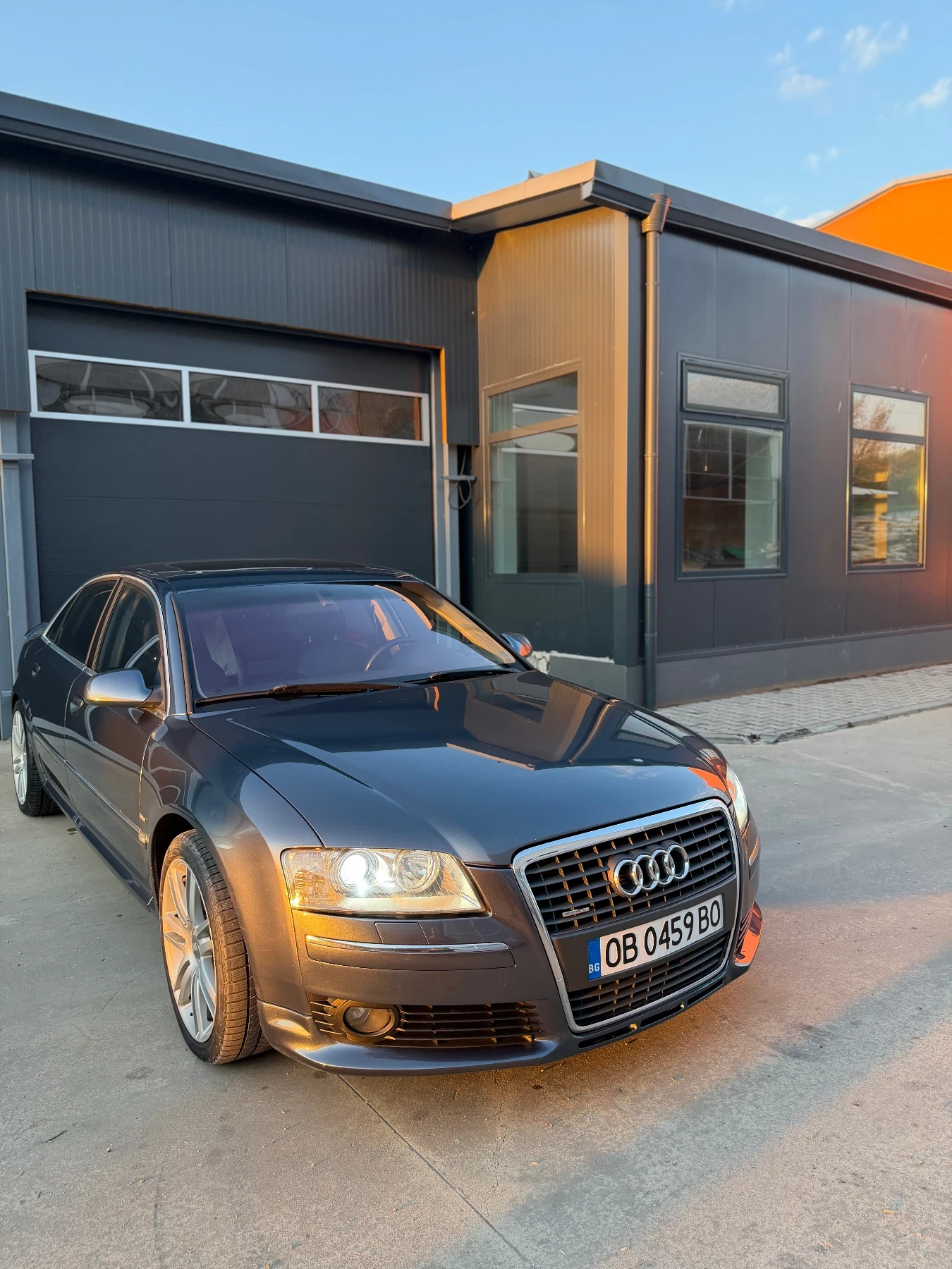 Audi A8 LPG 4.2 V8 Quattro , снимка 2 - Автомобили и джипове - 54392850