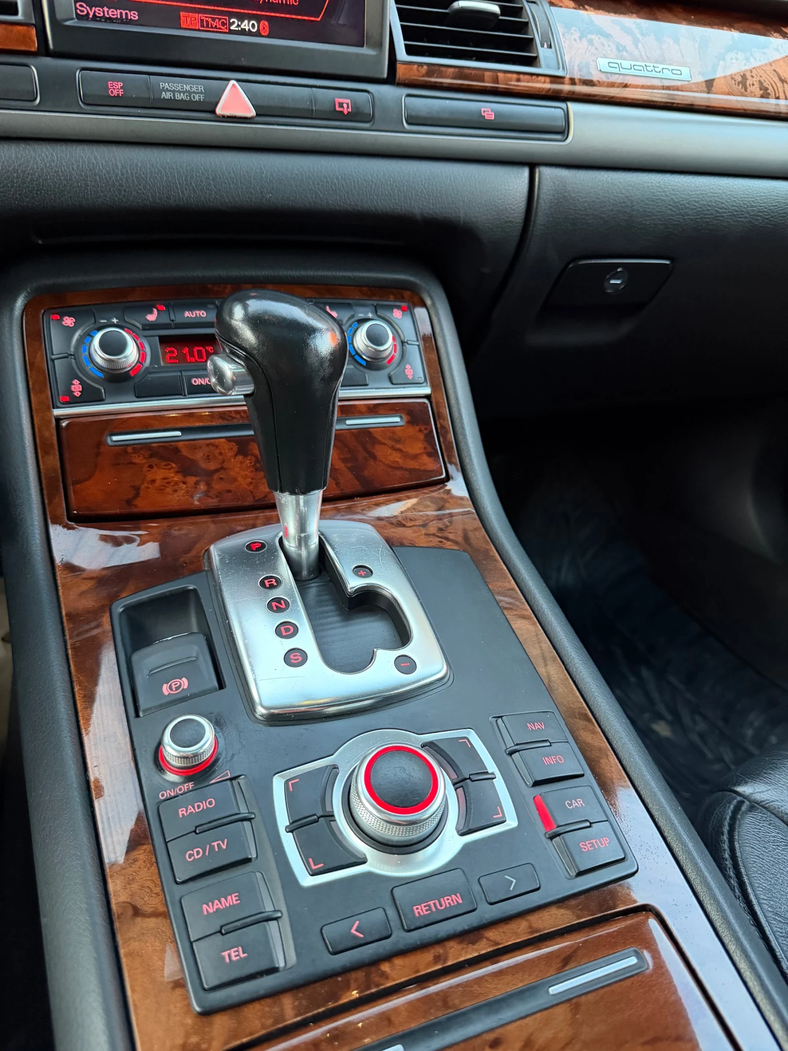 Audi A8 LPG 4.2 V8 Quattro , снимка 12 - Автомобили и джипове - 54392850