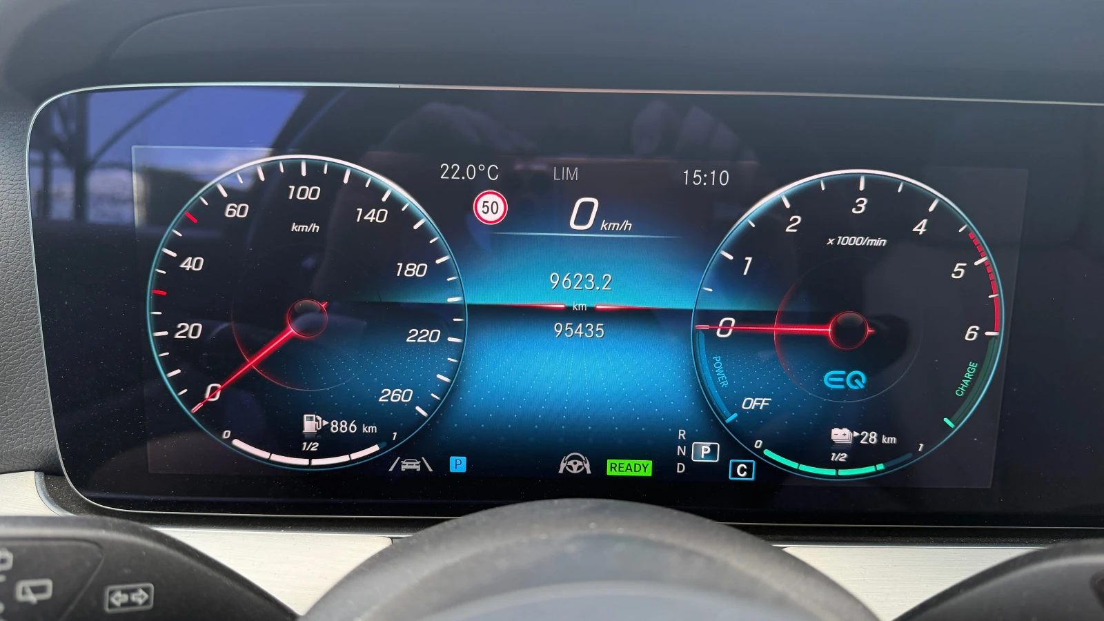 Mercedes-Benz E 300 de 4 Matic PlugIn Hybrid, снимка 16 - Автомобили и джипове - 54127552