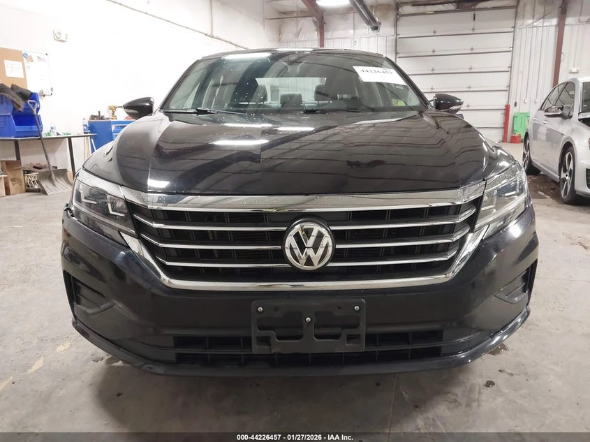 VW Passat 2l Volkswagen 2.0T Se, снимка 13 - Автомобили и джипове - 54141672