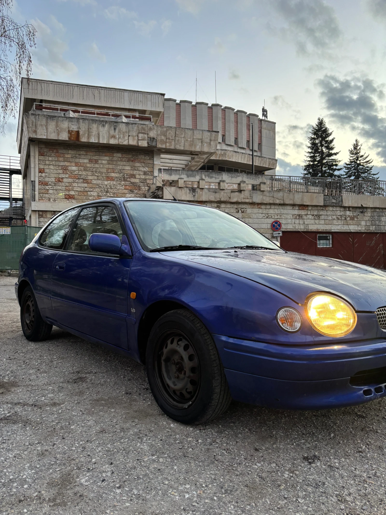 Toyota Corolla E11, снимка 10 - Автомобили и джипове - 54169571