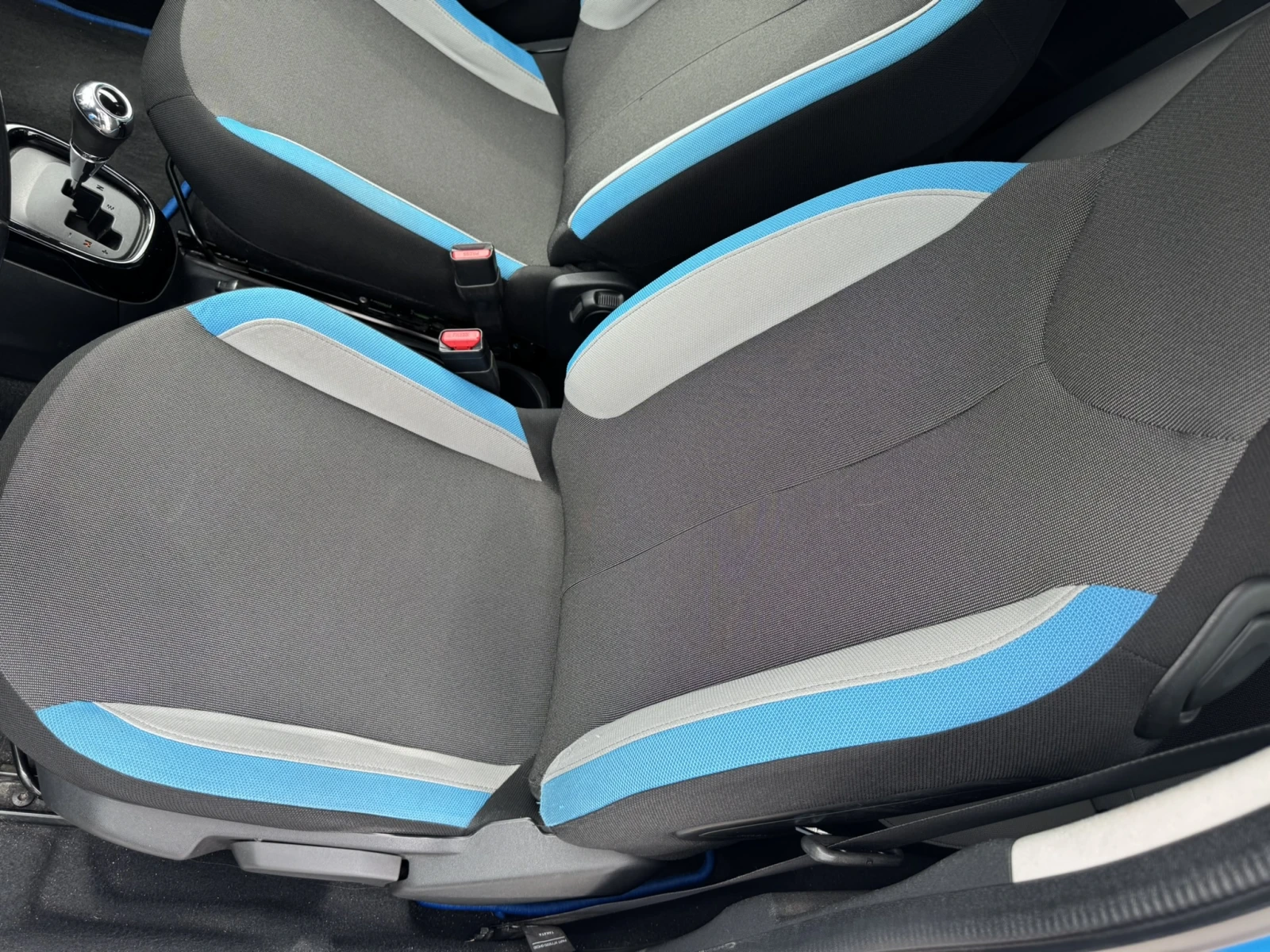 Toyota Aygo, снимка 9 - Автомобили и джипове - 54219802