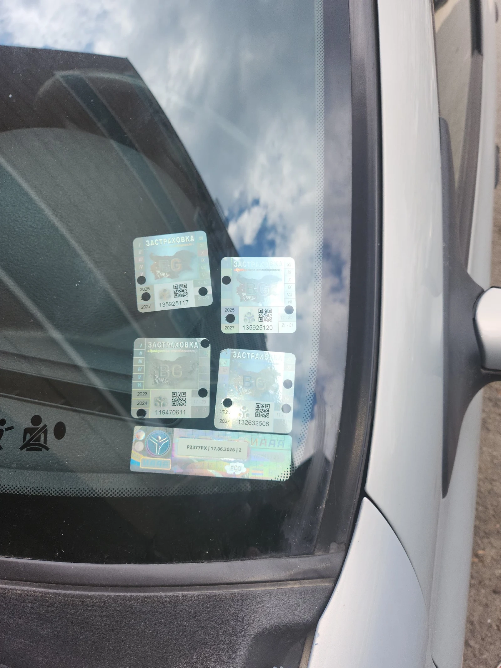 Renault Clio, снимка 15 - Автомобили и джипове - 54258106