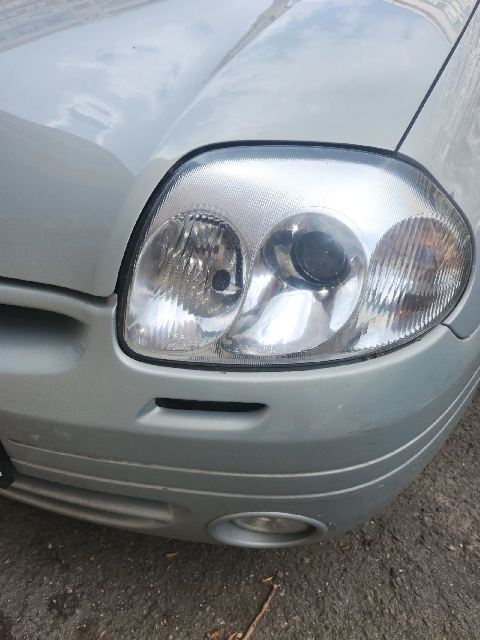 Renault Clio, снимка 14 - Автомобили и джипове - 54258106