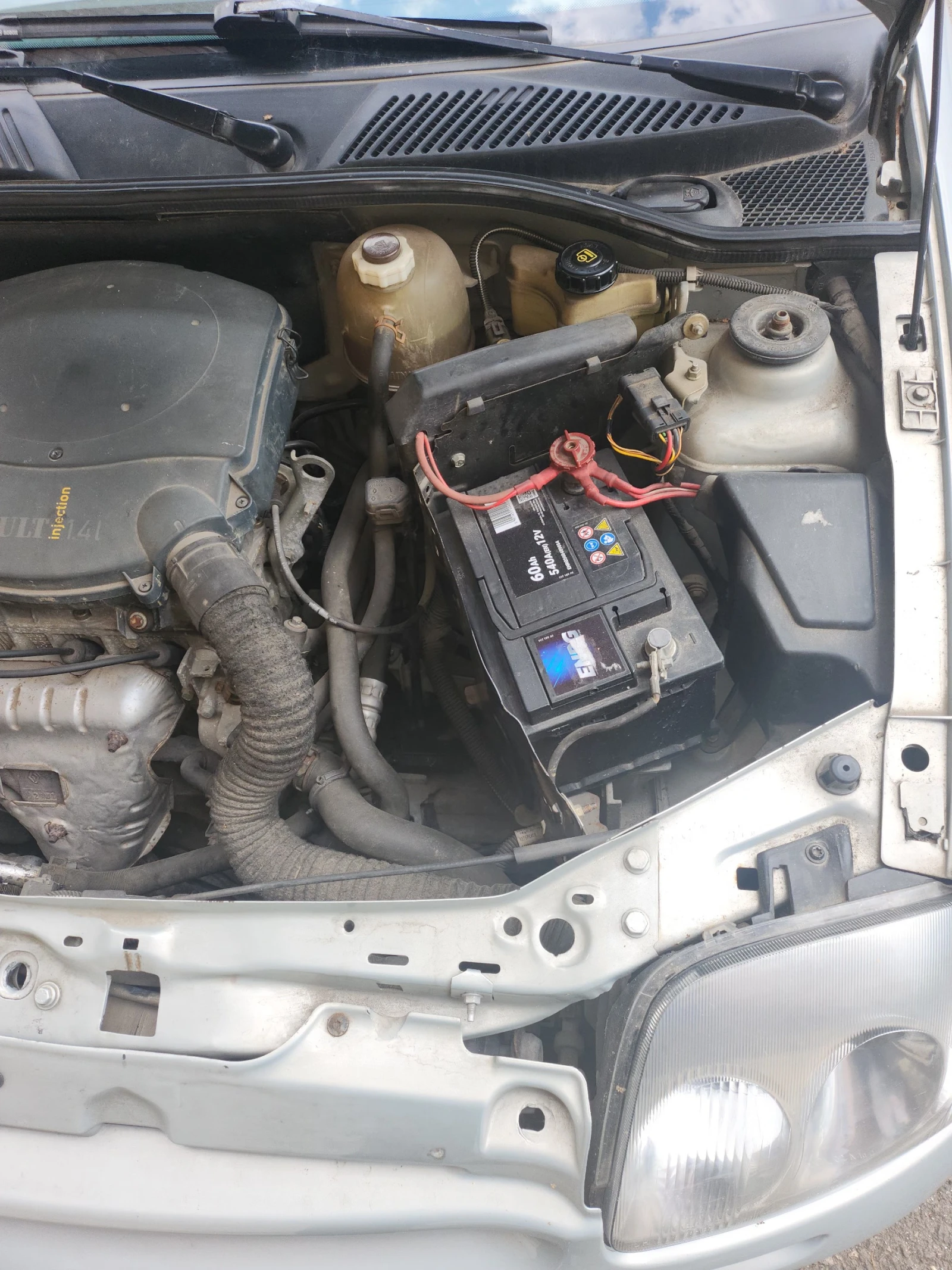 Renault Clio, снимка 2 - Автомобили и джипове - 54258106