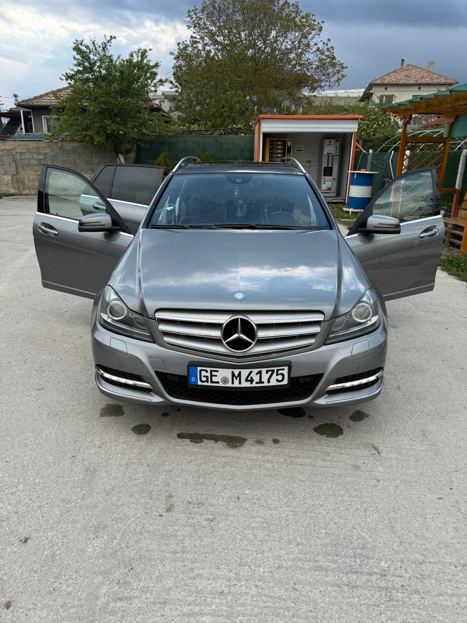 Mercedes-Benz C 220