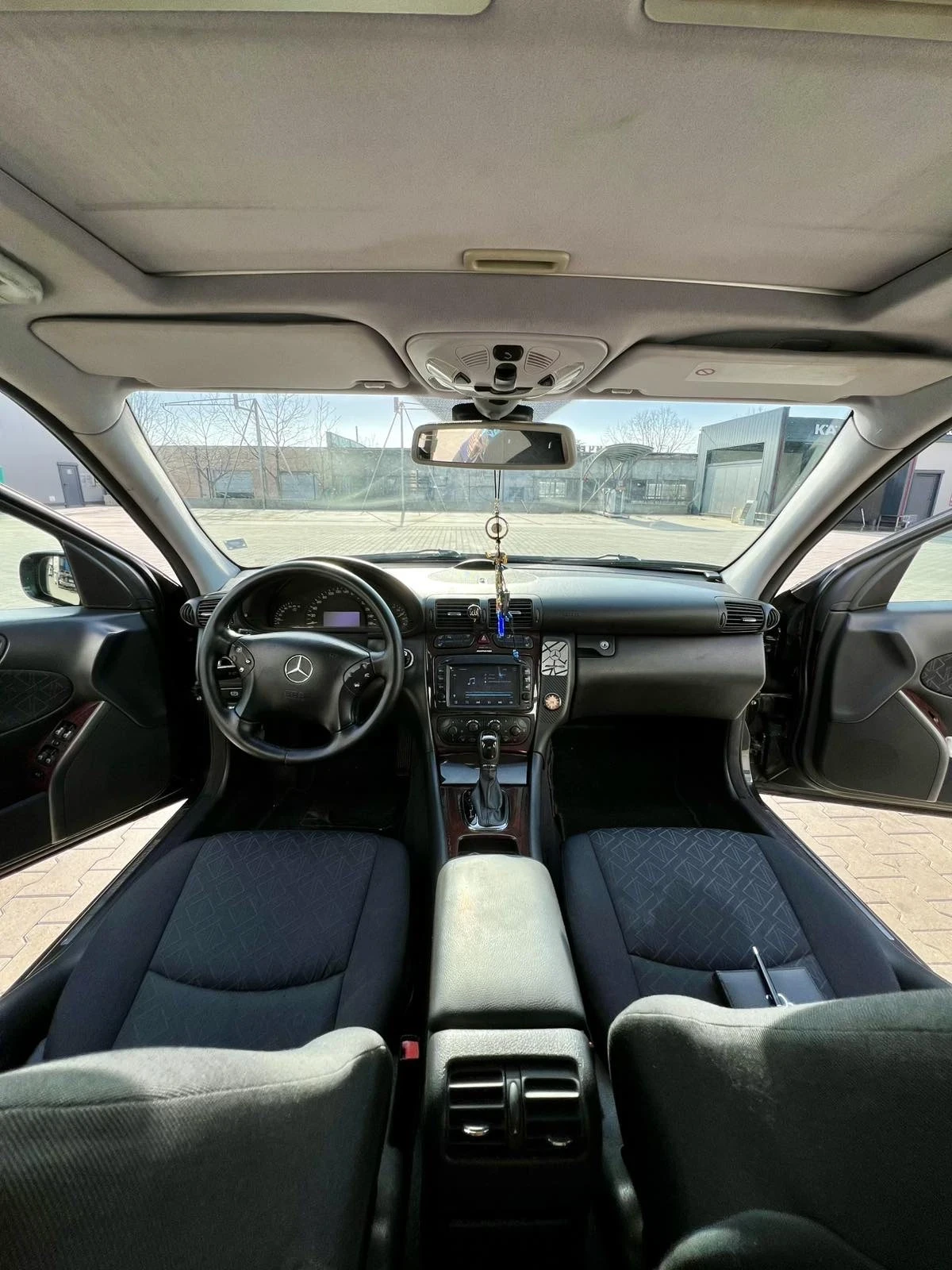 Mercedes-Benz C 320 MERCEDES C320 LPG, снимка 7 - Автомобили и джипове - 54459278