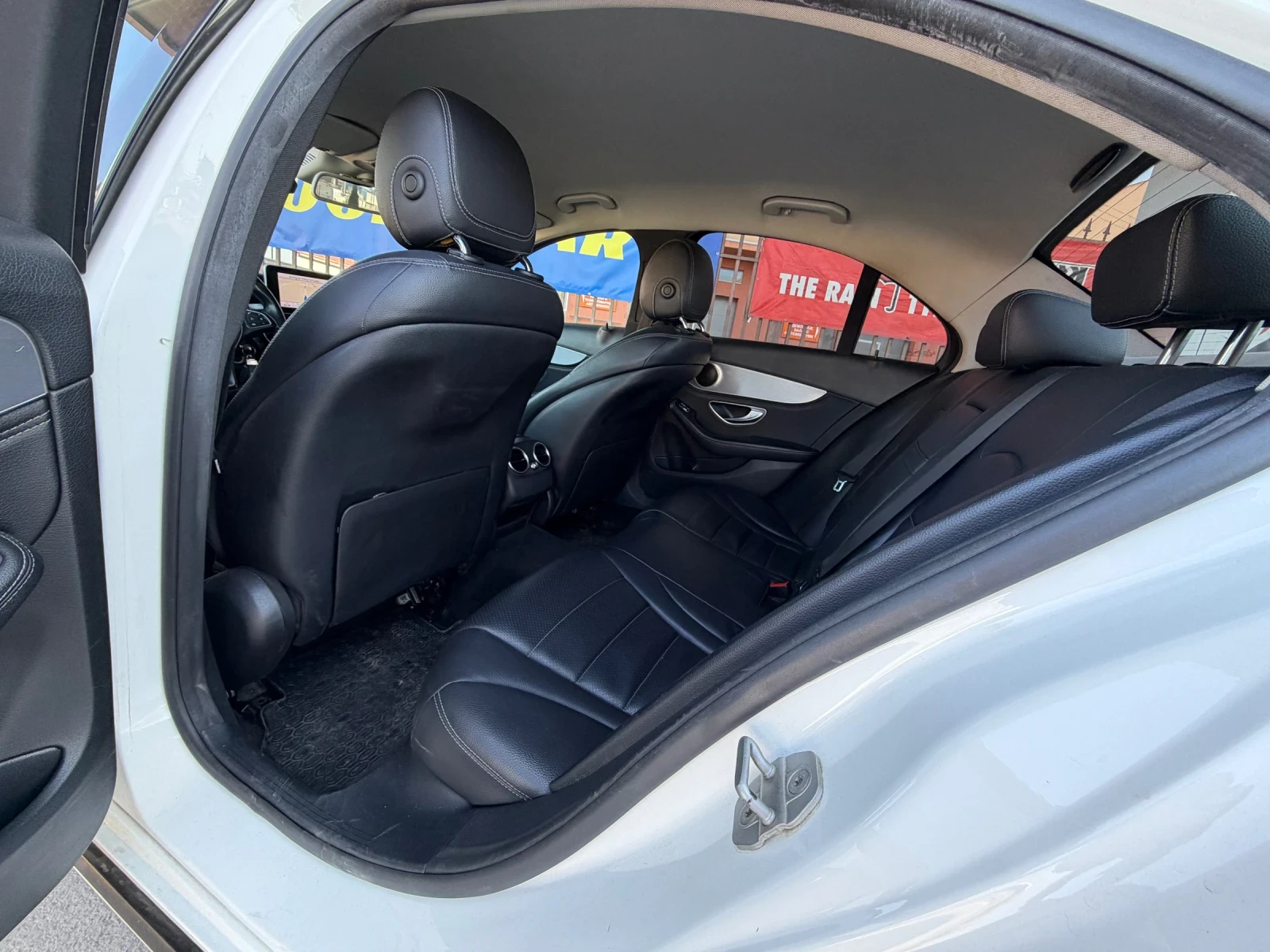Mercedes-Benz C 220 AMG* Уникат, снимка 6 - Автомобили и джипове - 54482860