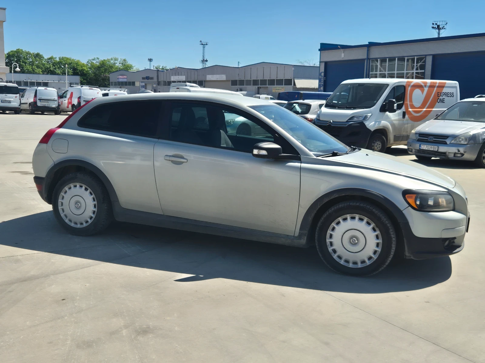 Volvo C30, снимка 3 - Автомобили и джипове - 54490415