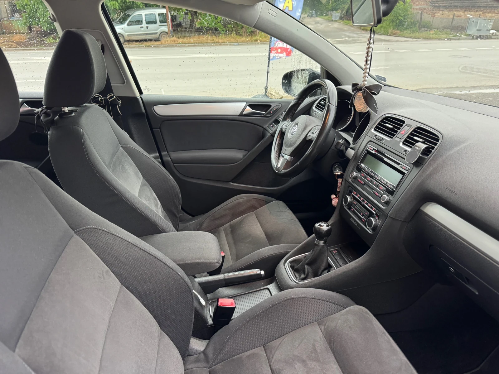 VW Golf, снимка 11 - Автомобили и джипове - 54743070