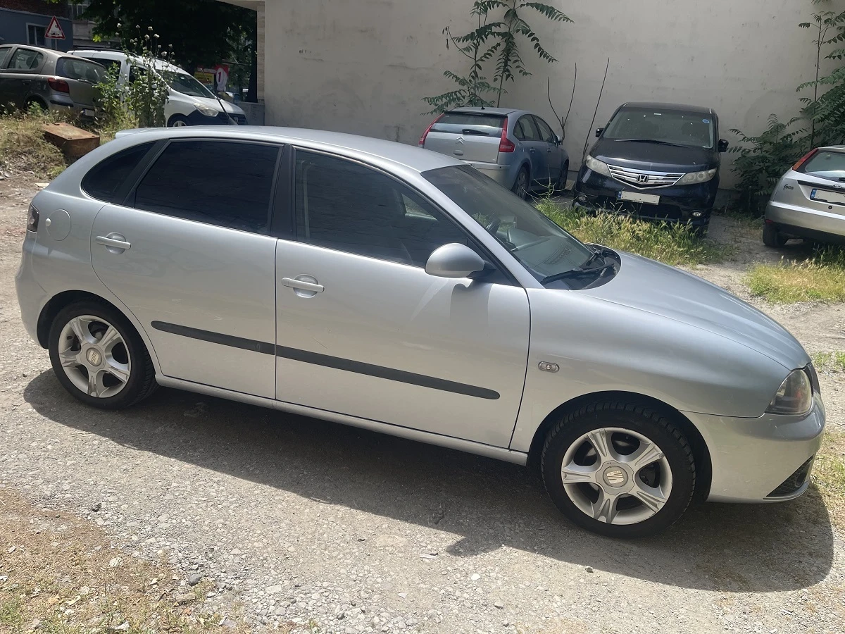 Seat Ibiza 1, 4 / газ, снимка 5 - Автомобили и джипове - 54961932