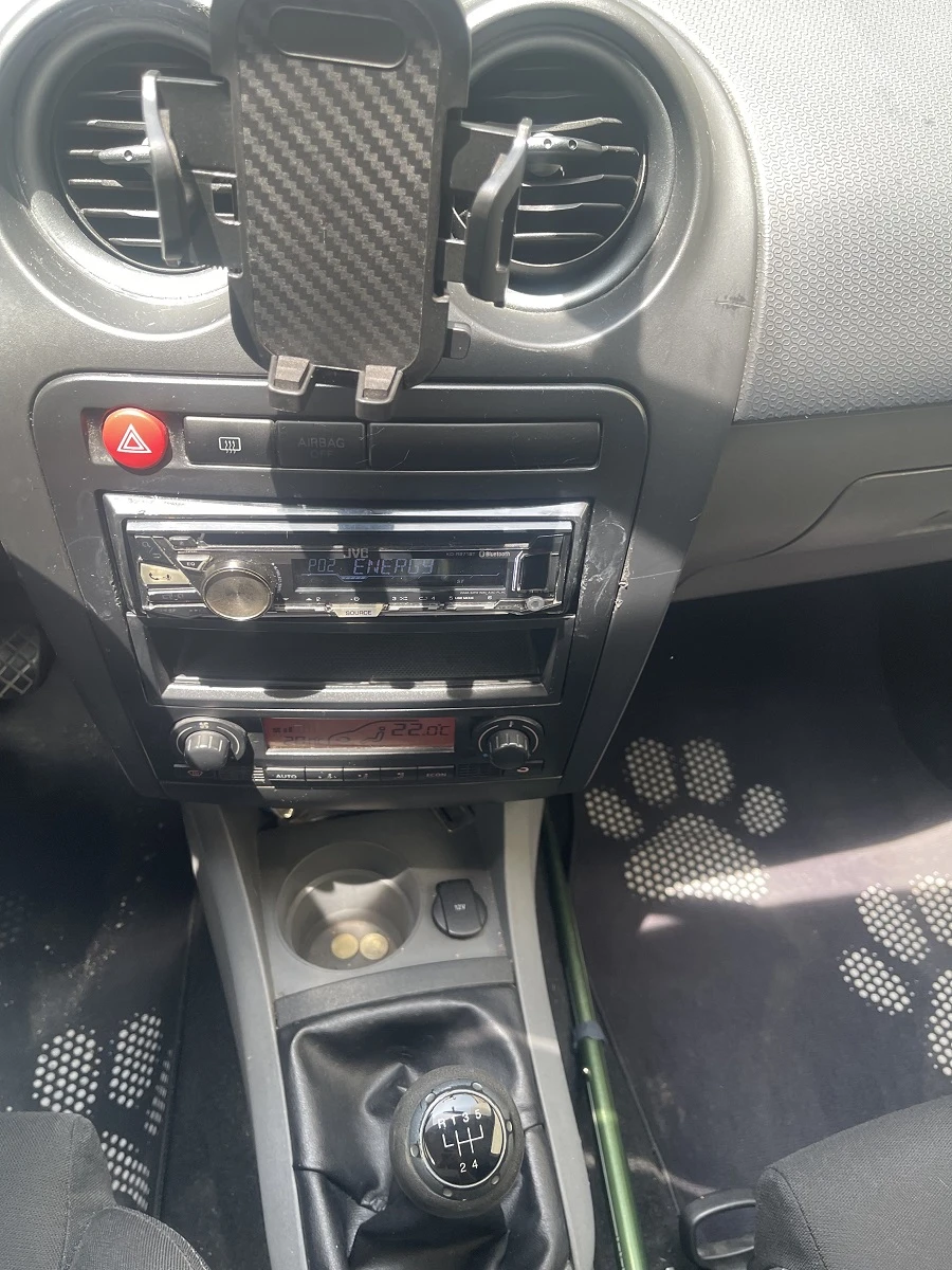 Seat Ibiza 1, 4 / газ, снимка 12 - Автомобили и джипове - 54961932