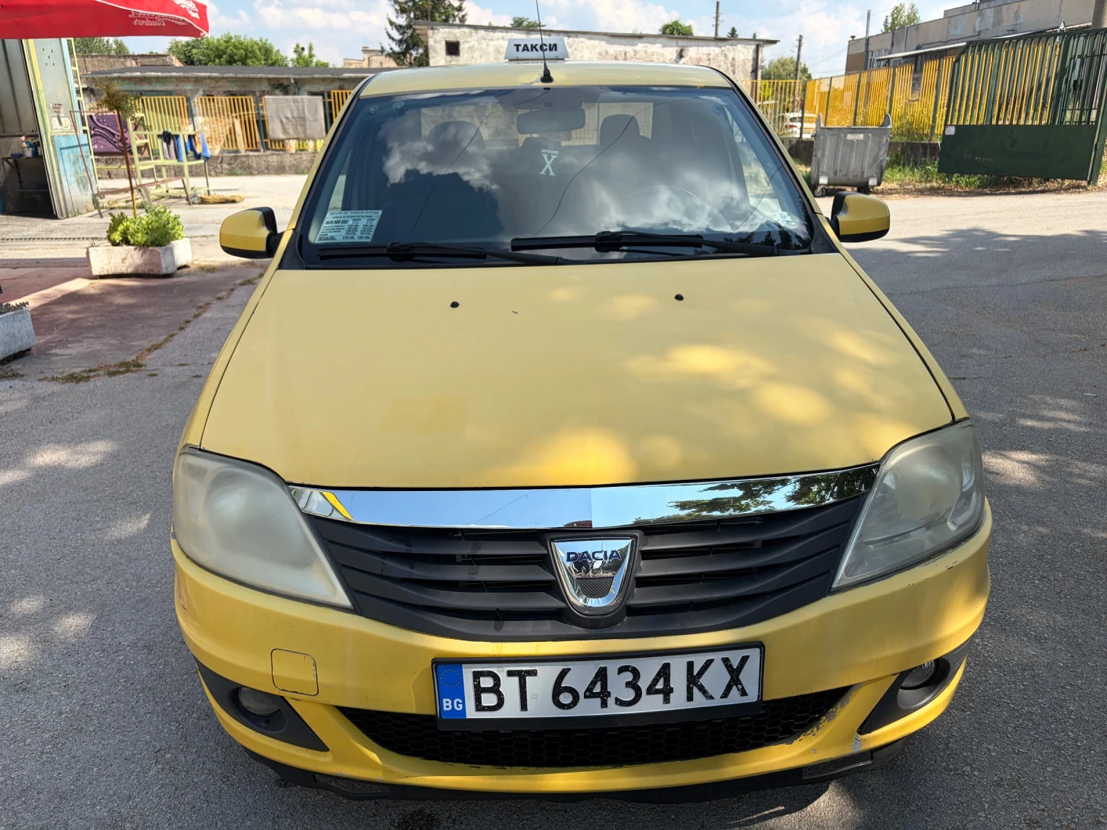 Dacia Logan 1.5 dci, снимка 2 - Автомобили и джипове - 55263315