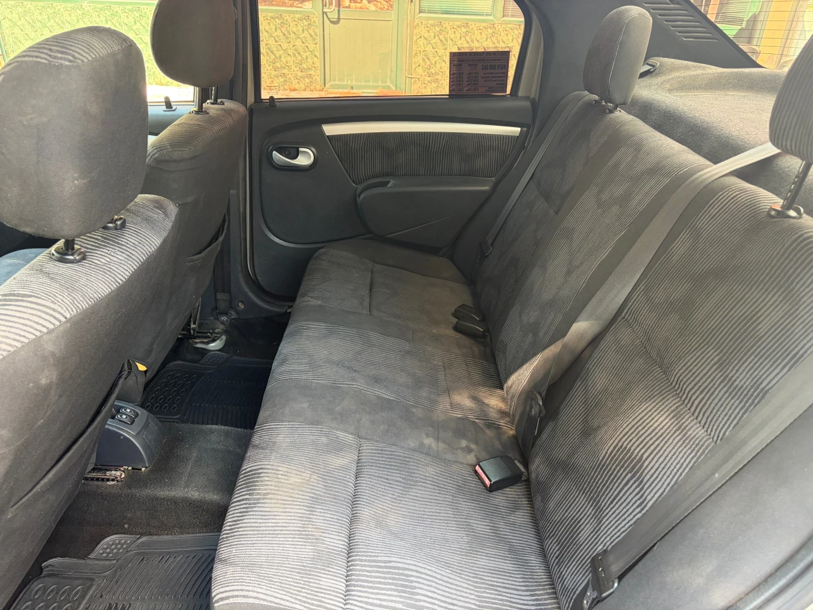 Dacia Logan 1.5 dci, снимка 6 - Автомобили и джипове - 55263315