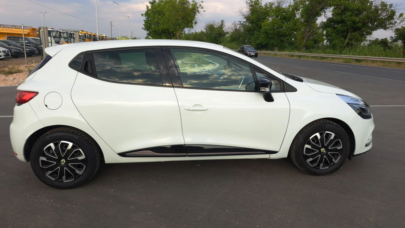 Renault Clio 1.5 HDI, снимка 7 - Автомобили и джипове - 55582588