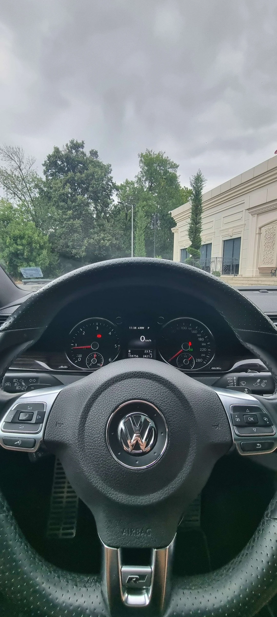 VW CC R-line, снимка 3 - Автомобили и джипове - 56710459