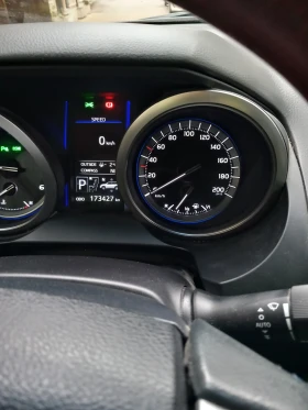 Toyota Land cruiser 150, снимка 2