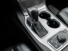 Jeep Grand cherokee 141к.км/LIMITED/DISTRONIC/LED/ПАНО/ОБДУХВАНЕ, снимка 12