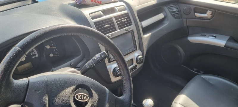 Kia Sportage, снимка 8 - Автомобили и джипове - 49430722