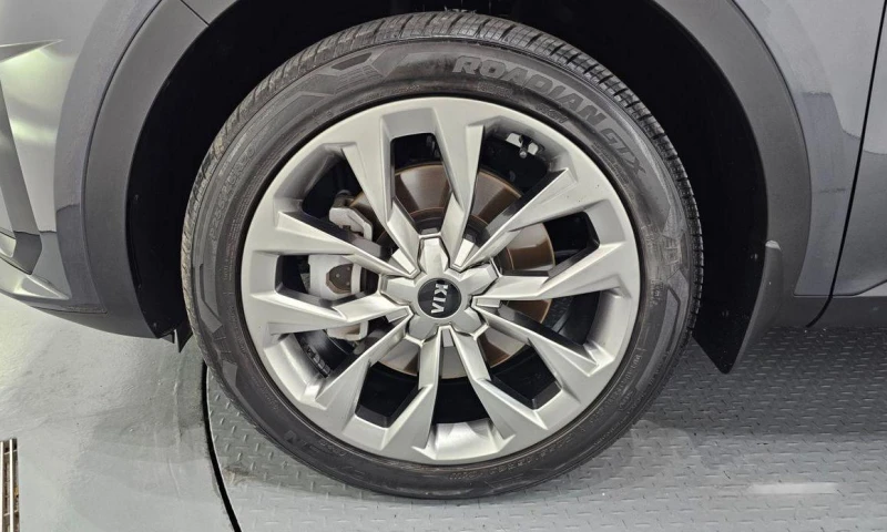 Kia Sorento Gasoline 2.5T 2WD Trendy, снимка 5 - Автомобили и джипове - 52108633