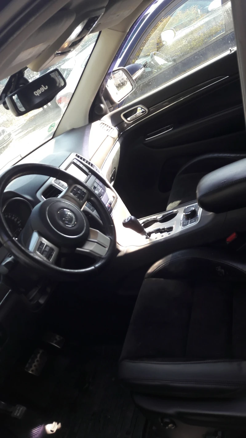 Jeep Grand cherokee 3.0CRD, снимка 10 - Автомобили и джипове - 52211558